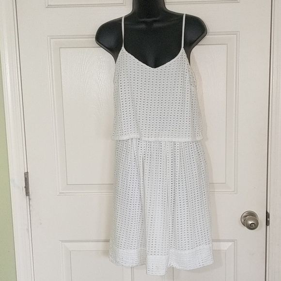Madewell Dresses & Skirts - Madewell Eyelet Dress